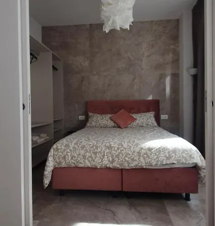 Apartmán Pink Maison Centro Piazza Diaz Duomo Milán
